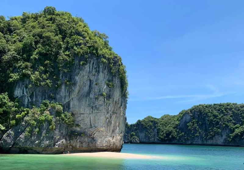 Lan Ha Bay cruise 1 day - Adventure to Cat Ba Island from Hanoi